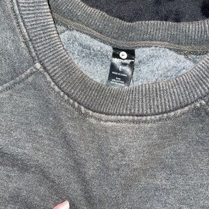 90 degrees by reflex Olive faded green crewneck